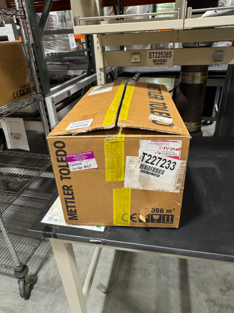 Image of Mettler Toledo Balance XSR 10001S Digital Scale